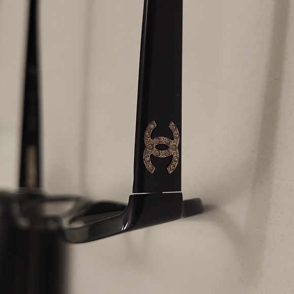 Used Chanel Frames - Picture 3 of 11